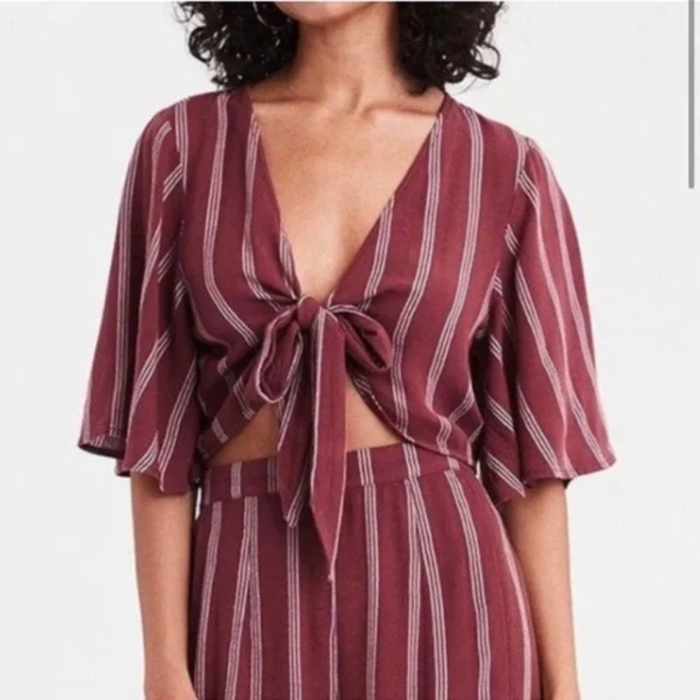 AMERICAN EAGLE Striped tie front Crop Top - Picture 1 of 1